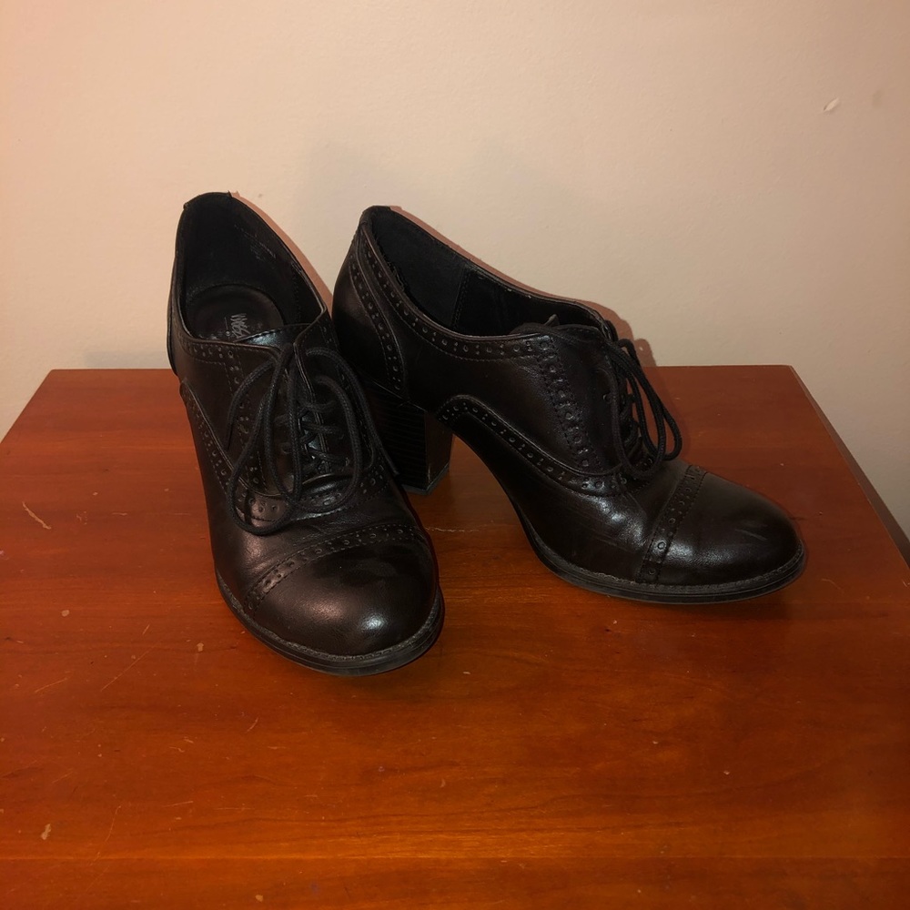 Black Rounded Heels Size 9